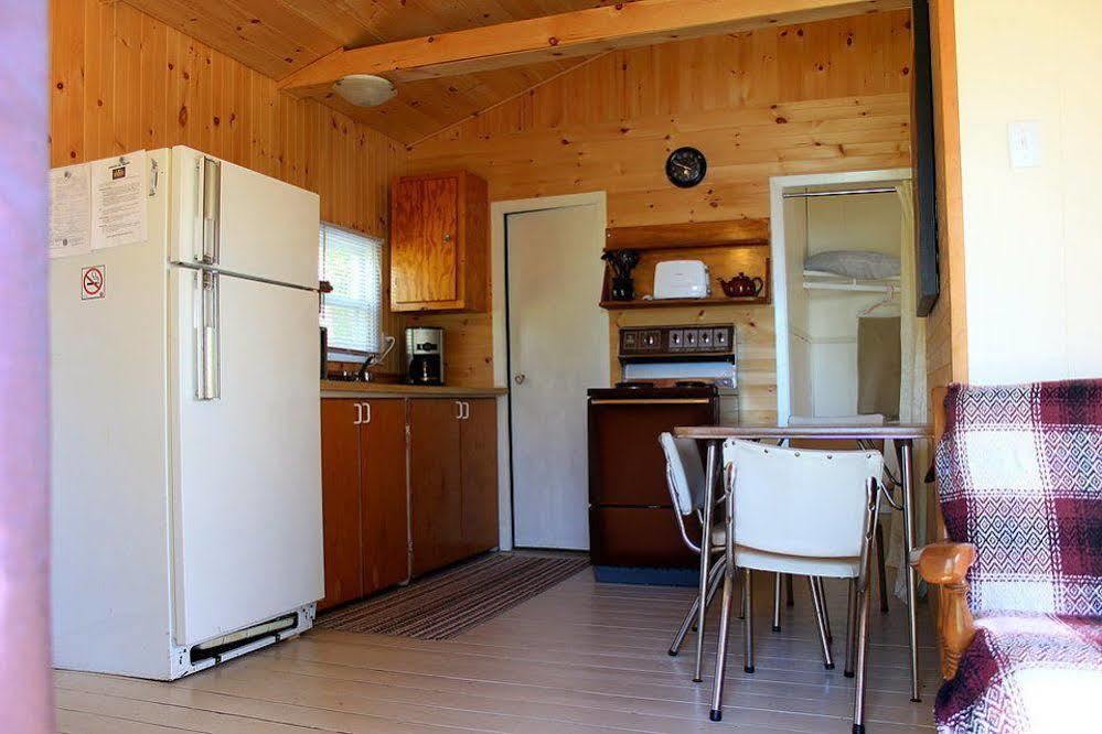 Lavigne Mashkinonje Lodge מראה חיצוני תמונה